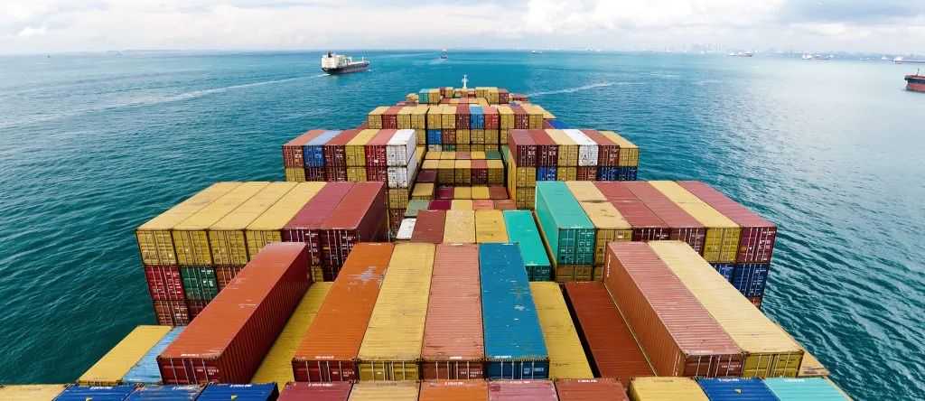 国际海运步骤：出口运输、出口清关、原产地处理、海运、进口清关...